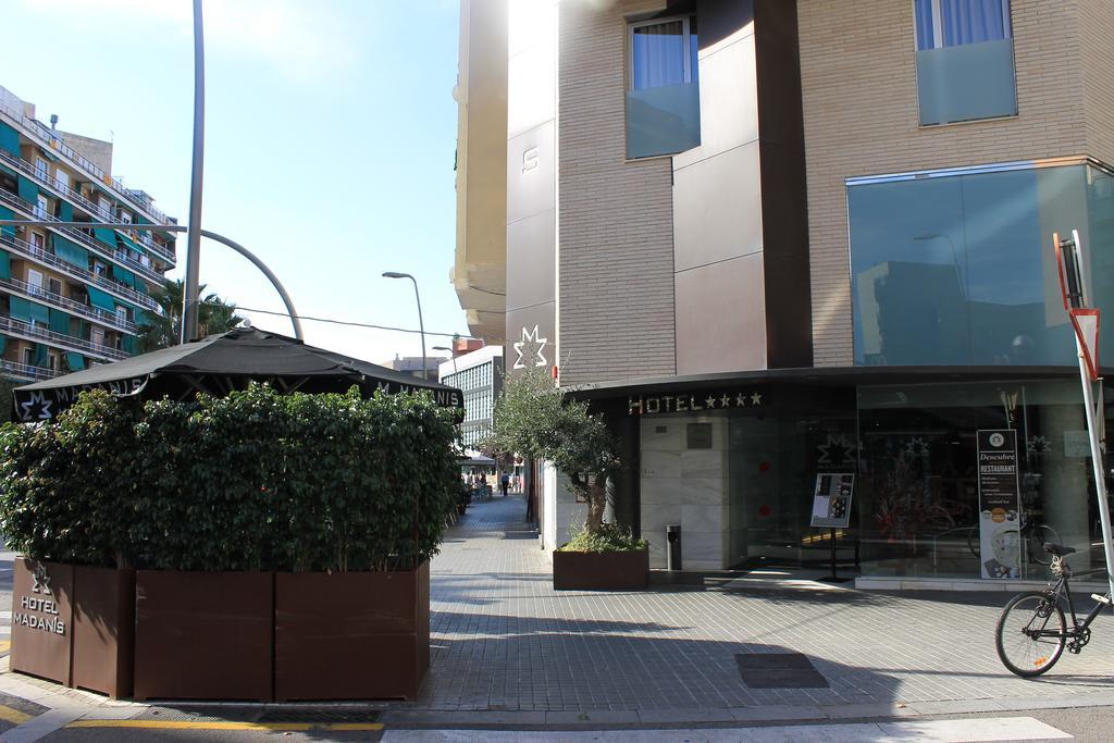Hotel Madanis L'Hospitalet de Llobregat Eksteriør billede